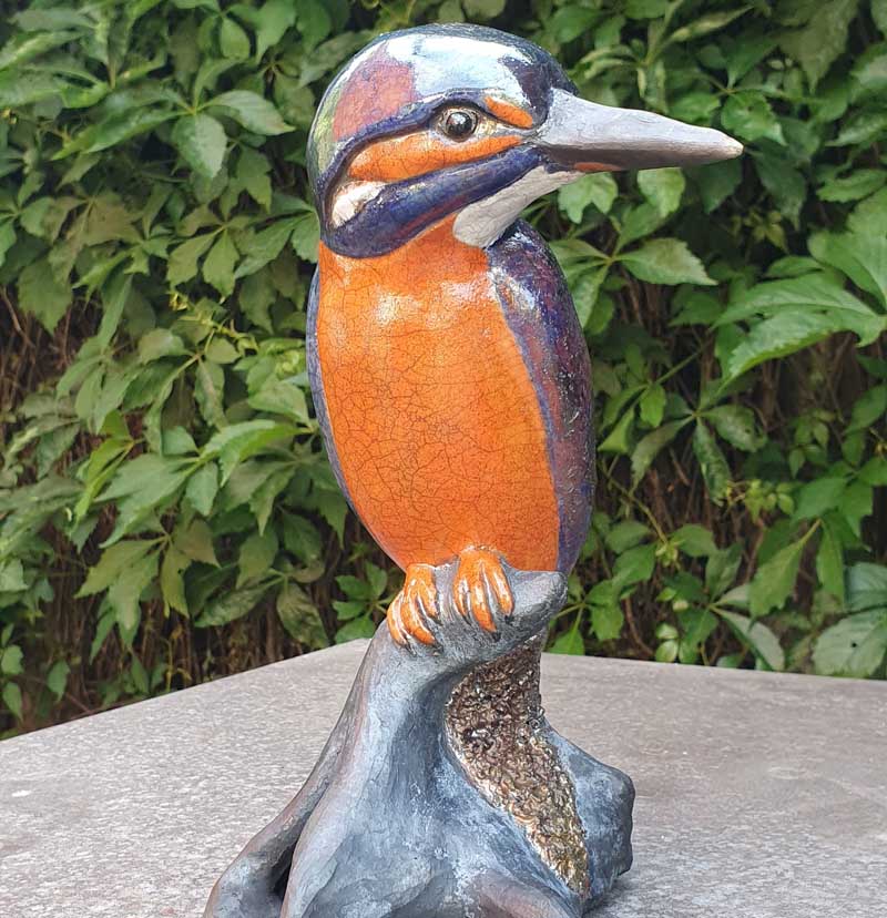 Eisvogel Raku auf Ast content-portfolio-Eisvogel-Raku-4