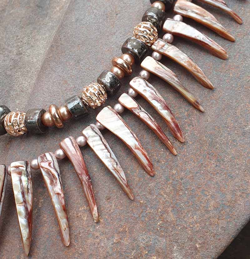 Ethno-Kette Perlmutt content-portfolio-kette-ethno-perlmutt-2