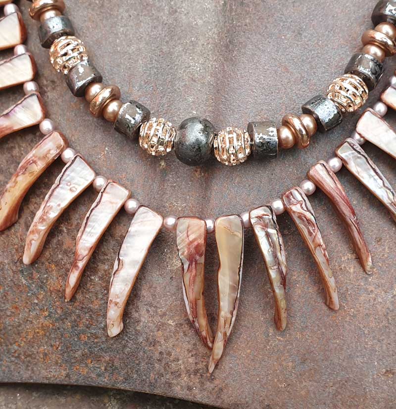 Ethno-Kette Perlmutt content-portfolio-kette-ethno-perlmutt-3